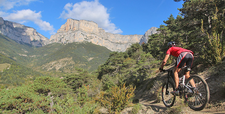 self guided bike trips france