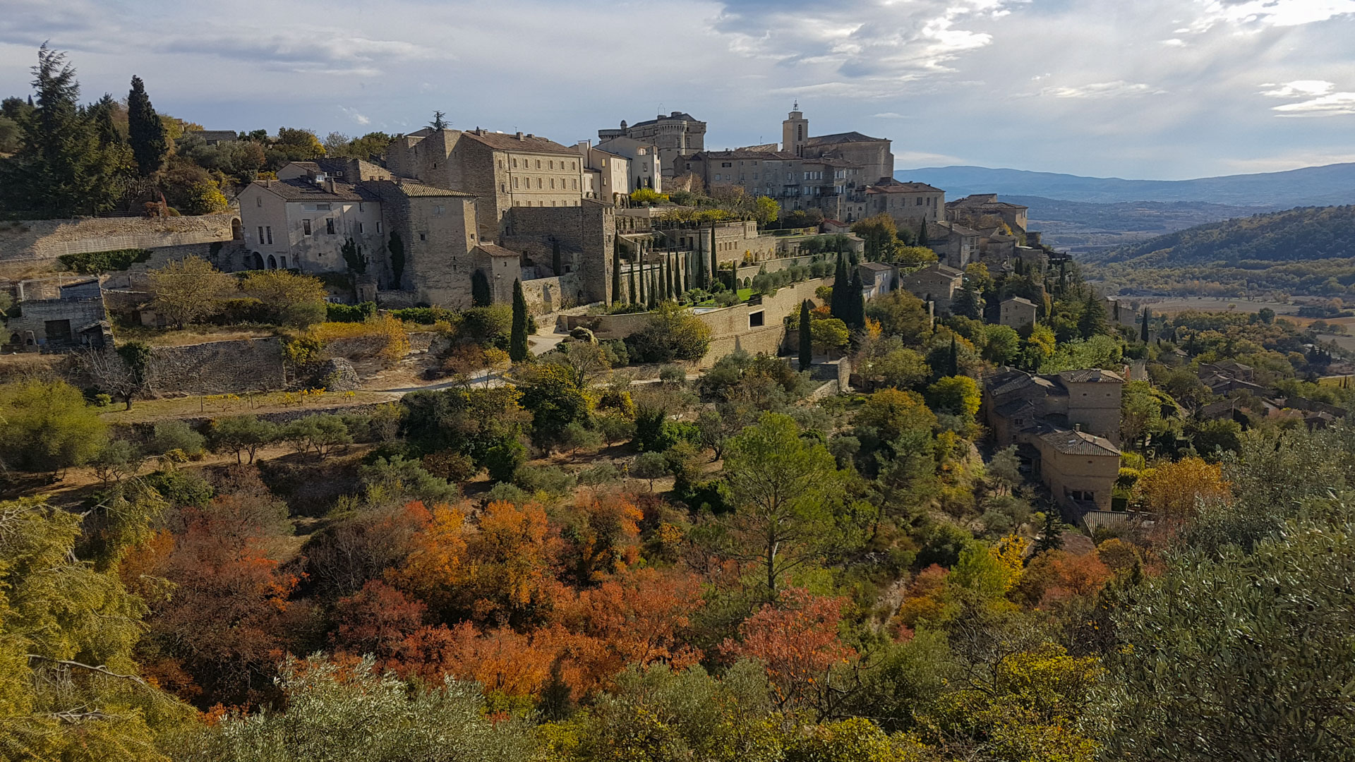 Gordes, one of the gems of the Luberon