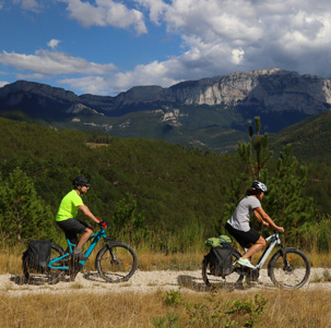 Circuit à vélo en liberté dans la Drôme, au pied du Vercors